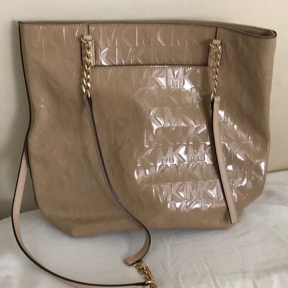 Patent leather camel Michael kors bag